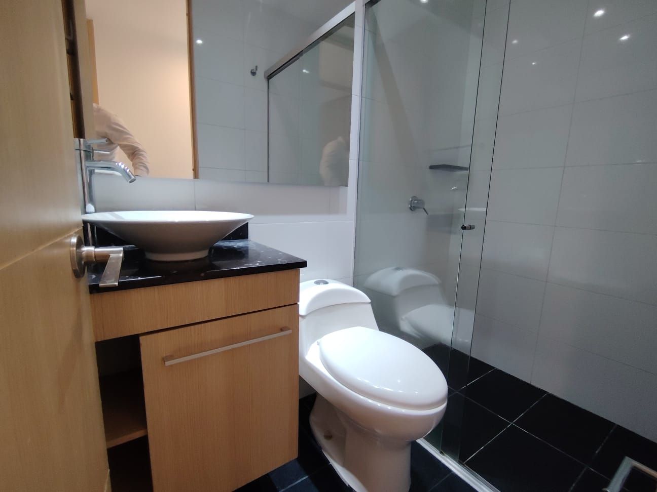Apartamento en arriendo Antioquia Medellín El Castillo 84 m2 Habitaciones 3 Baños 2 Garajes 2 Precio $5100000