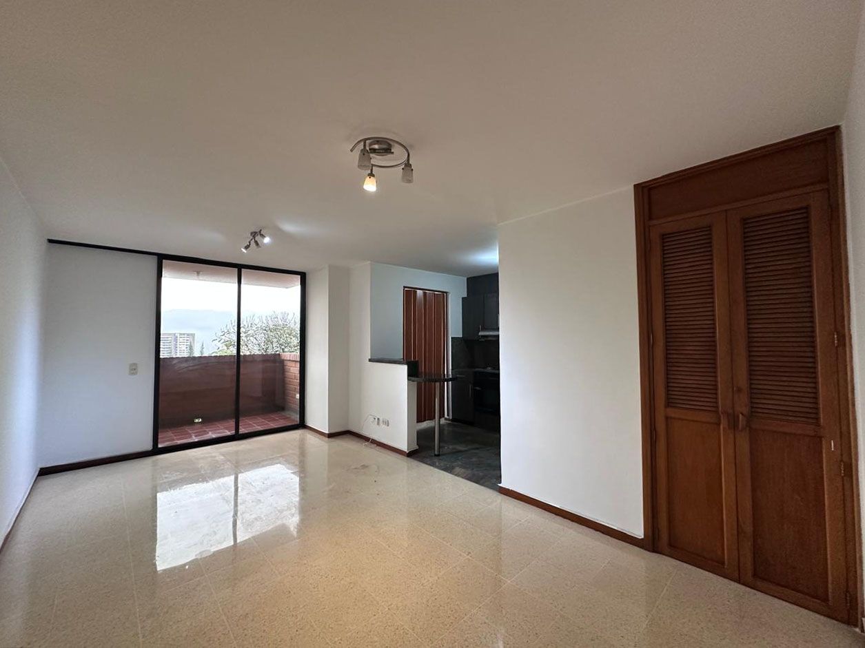Apartamento en arriendo Antioquia Medellín Los Naranjos 75 m2 Habitaciones 2 Baños 3 Garajes 1 Precio $4150000