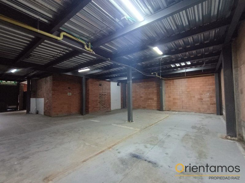Bodega en arriendo Antioquia Envigado Las Vegas 640 m2 Habitaciones 0 Baños 3 Garajes 1 Precio $23750000