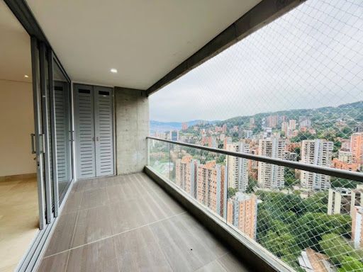 Apartamento en arriendo Antioquia Medellín El Poblado 180 m2 Habitaciones 3 Baños 5 Garajes 2 Precio $10500000