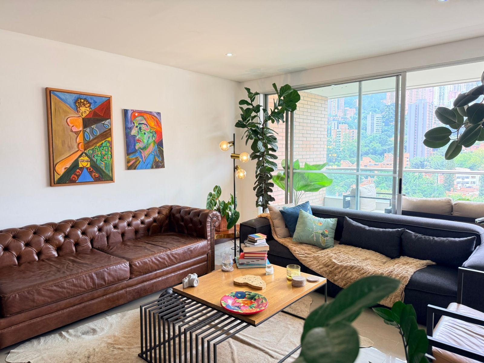Apartamento en venta Antioquia Medellín Alejandria 188 m2 Habitaciones 2 Baños 3 Garajes 4 Precio $1620000000