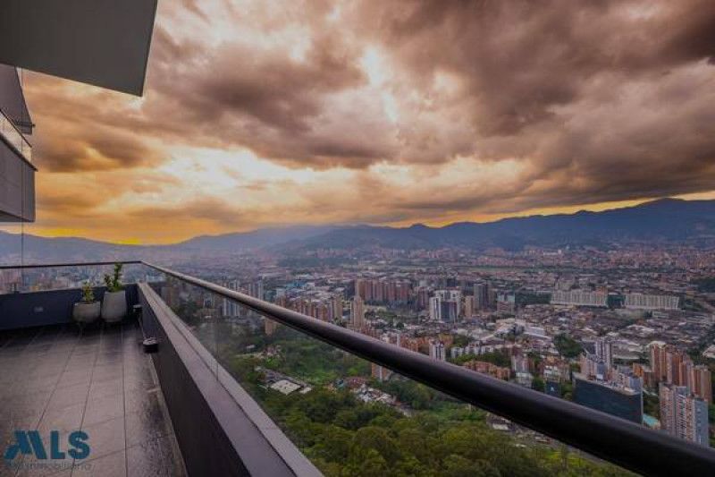 Apartamento en venta Antioquia Medellín Asomadera No2 101 m2 Habitaciones 3 Baños 2 Garajes 2 Precio $1500000000