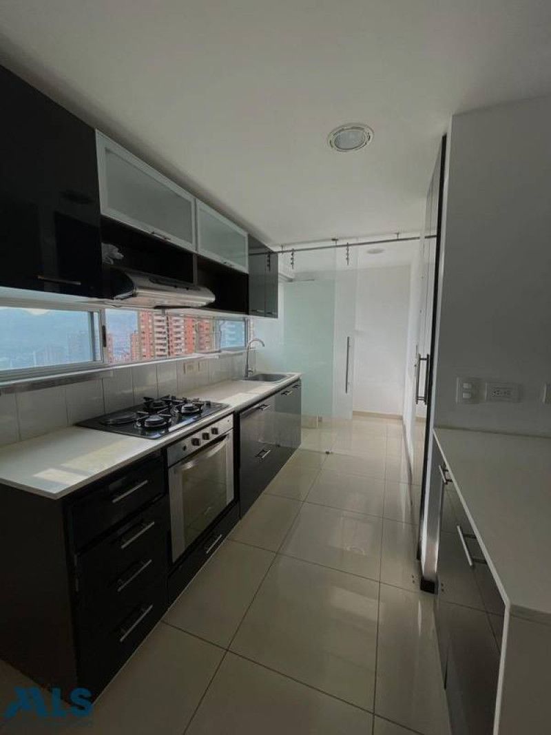 Apartamento en venta Antioquia Medellín Los Balsos No1 130 m2 Habitaciones 4 Baños 3 Garajes 2 Precio $1195000000