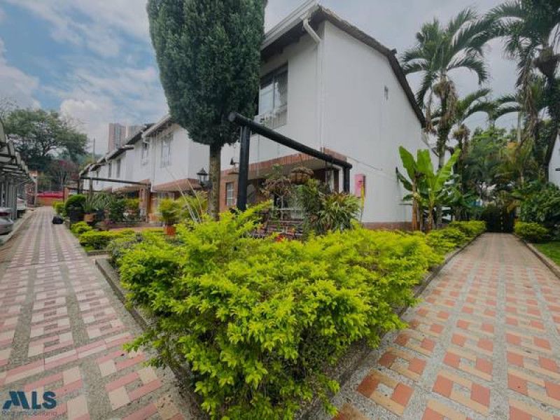 Casa en venta Antioquia Medellín La Mota 85 m2 Habitaciones 3 Baños 2 Garajes 1 Precio $550000000
