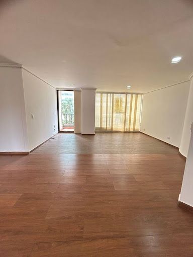 Apartamento en arriendo Antioquia Medellín Villa Carlota 90 m2 Habitaciones 3 Baños 3 Garajes 1 Precio $3900000