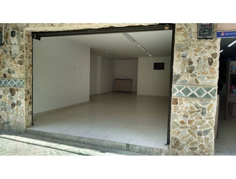 Local en arriendo Antioquia Itagüí Centro 50 m2 Habitaciones 0 Baños 1 Garajes 0 Precio $2400000