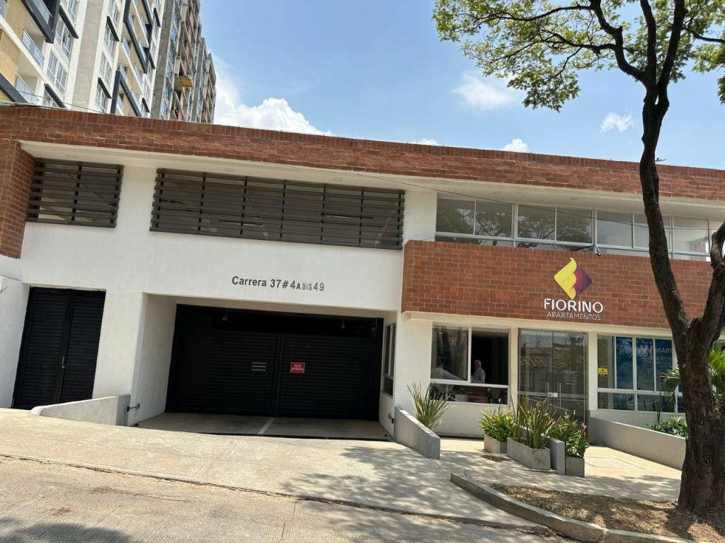 Apartamento en arriendo Valle Del Cauca Cali El Vergel 74 m2 Habitaciones 2 Baños 2 Garajes 1 Precio $3500000