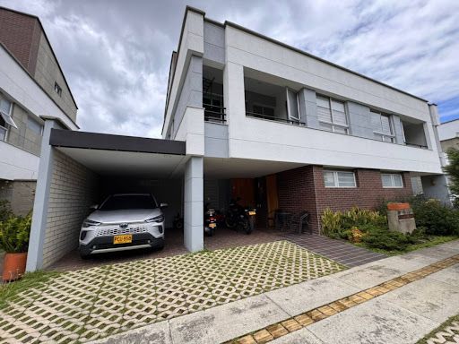 Casa en arriendo Antioquia Rionegro Ub Lotus Et I 220 m2 Habitaciones 4 Baños 3 Garajes 2 Precio $6800000