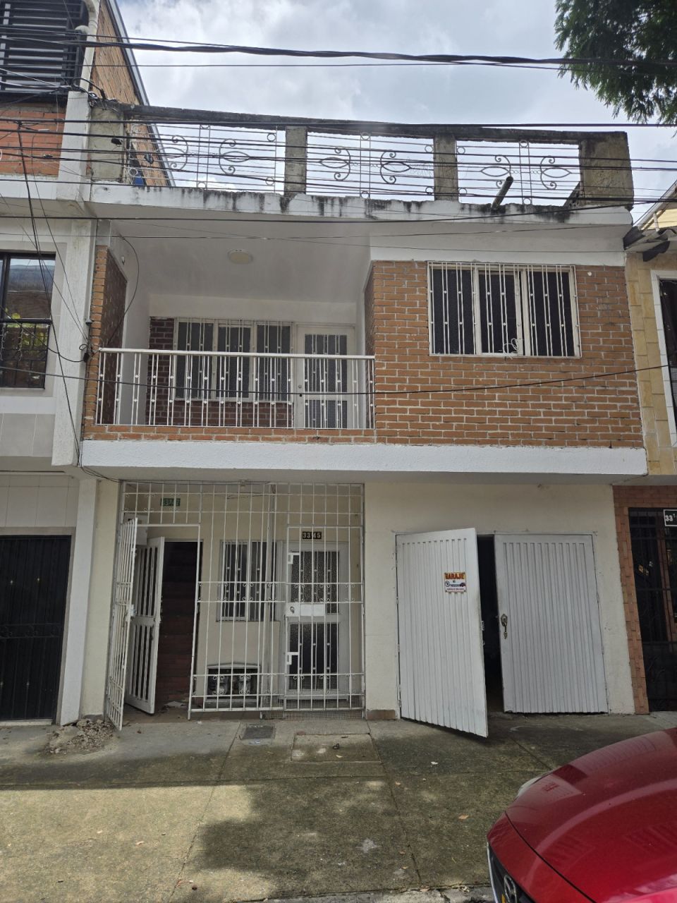 Apartamento en arriendo Valle Del Cauca Cali Alfonso Barberena A 165 m2 Habitaciones 4 Baños 2 Garajes 0 Precio $1150000