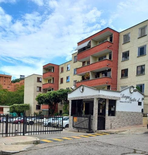 Apartamento en arriendo Santander Floridablanca Molinos Altos 84 m2 Habitaciones 3 Baños 2 Garajes 0 Precio $1947500