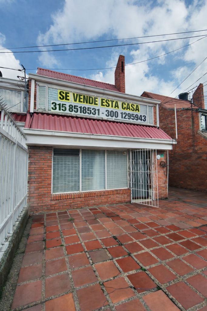 Casa en venta Cundinamarca Bogotá La Patria 280 m2 Habitaciones 5 Baños 3 Garajes 4 Precio $945000000