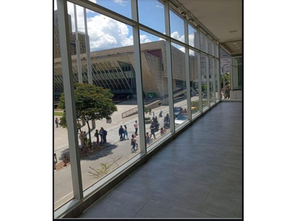 Local en venta Antioquia Medellín San Benito 153 m2 Habitaciones 0 Baños 1 Garajes 0 Precio $3600000000