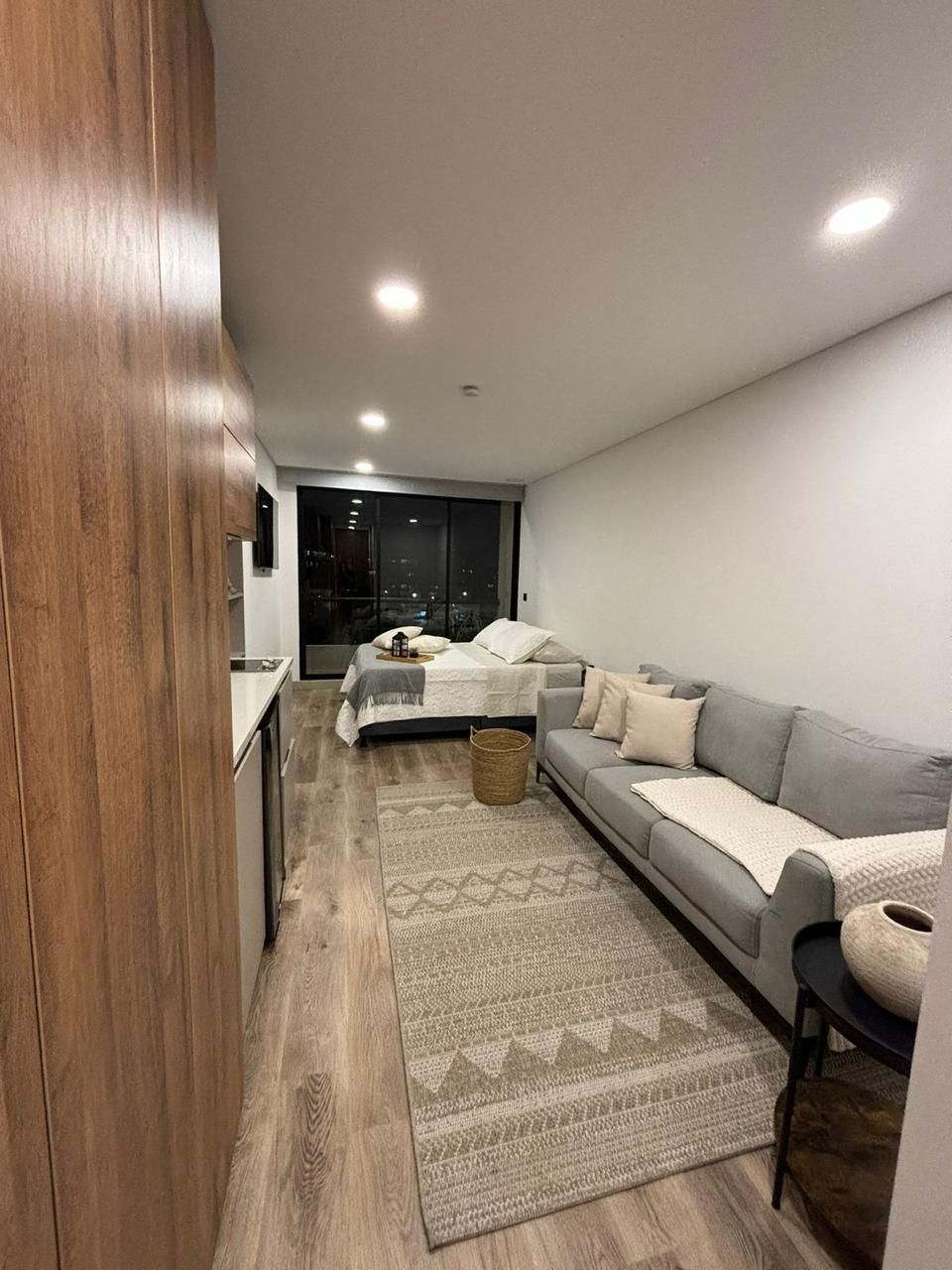 Apartaestudio en arriendo o venta Cundinamarca Bogotá Chico Norte Et Iii 29 m2 Habitaciones 1 Baños 1 Garajes 1 Precio venta $400000000 Precio arriendo $3000000