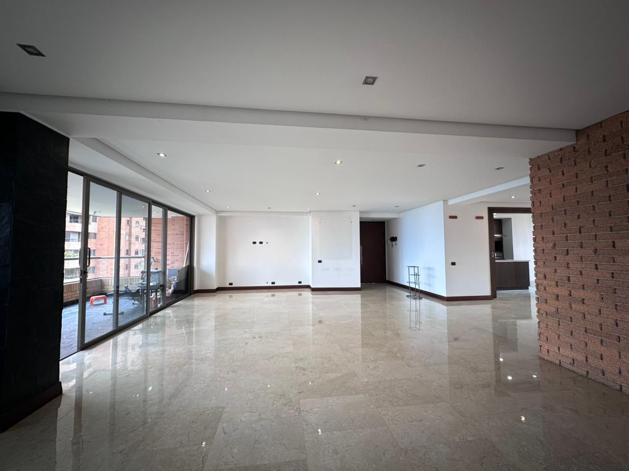 Apartamento en arriendo Antioquia Medellín El Tesoro 267 m2 Habitaciones 3 Baños 4 Garajes 2 Precio $14000000