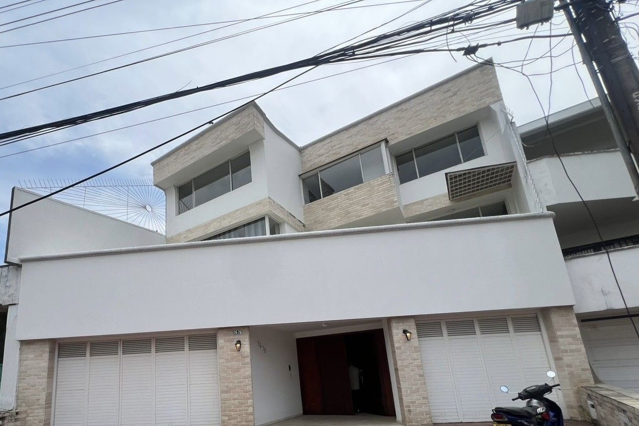 Casa en venta Valle Del Cauca Cali San Pedro 791 m2 Habitaciones 8 Baños 9 Garajes 8 Precio $2300000000