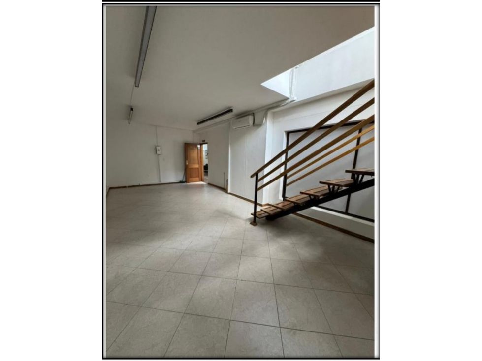 Oficina en arriendo Antioquia Medellín Patio Bonito 92 m2 Habitaciones 0 Baños 1 Garajes 0 Precio $9200000