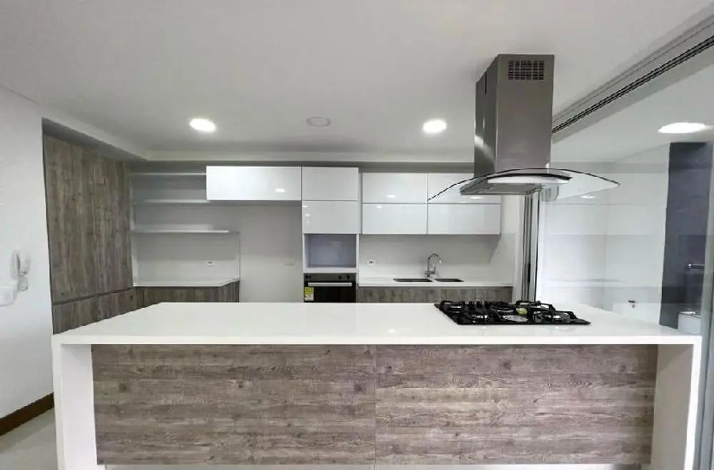 Apartamento en arriendo Valle Del Cauca Cali Ub Ciudad Jardín 149 m2 Habitaciones 3 Baños 4 Garajes 2 Precio $2800000