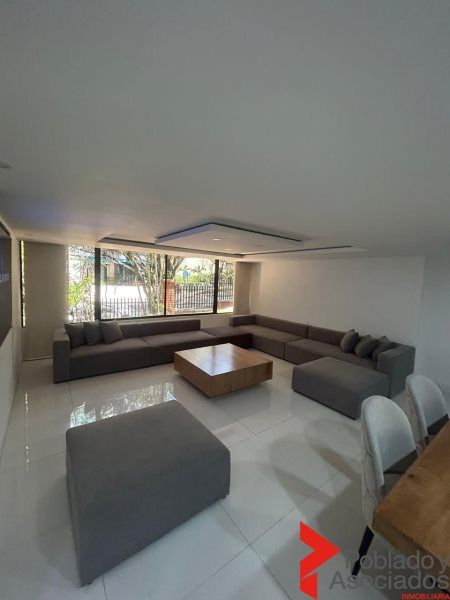 Apartamento en arriendo Antioquia Medellín San Lucas 220 m2 Habitaciones 3 Baños 2 Garajes 2 Precio $10000000