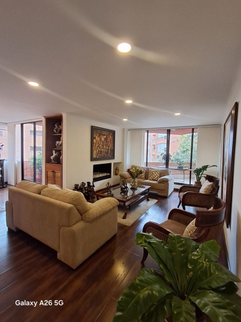 Apartamento en venta Cundinamarca Bogotá Las Acacias 166 m2 Habitaciones 3 Baños 4 Garajes 2 Precio $1600000000