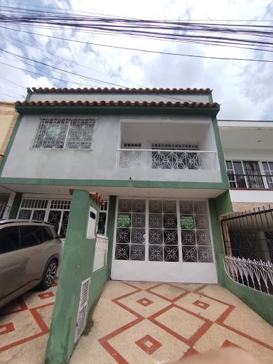 Apartamento en arriendo Santander Bucaramanga Provenza 160 m2 Habitaciones 4 Baños 3 Garajes 1 Precio $2000000
