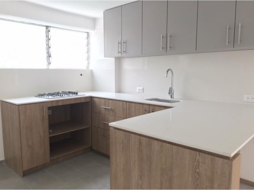 Apartamento en arriendo Antioquia Medellín Los Alcazares 60 m2 Habitaciones 2 Baños 2 Garajes 1 Precio $2700000