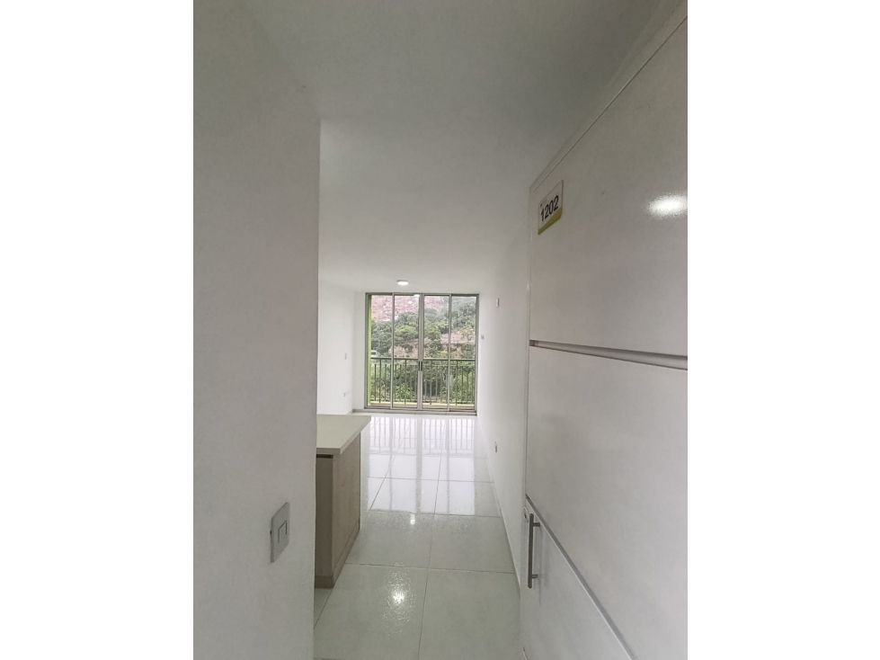 Apartamento en arriendo Santander Girón San Antonio Del Carrizal 53 m2 Habitaciones 3 Baños 2 Garajes 1 Precio $1400000