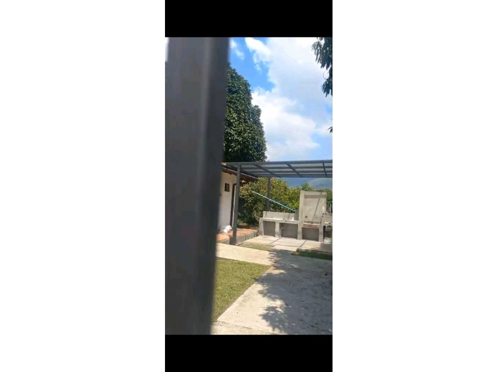 Casa en venta Antioquia La Estrella Ancón San Martín 256 m2 Habitaciones 3 Baños 3 Garajes 2 Precio $900000000