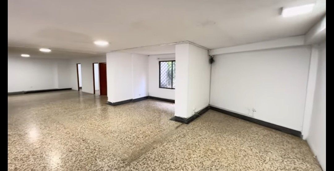 Local en venta Valle Del Cauca Cali El Guabal 0 m2 Habitaciones 0 Baños 2 Garajes 1 Precio $720000000