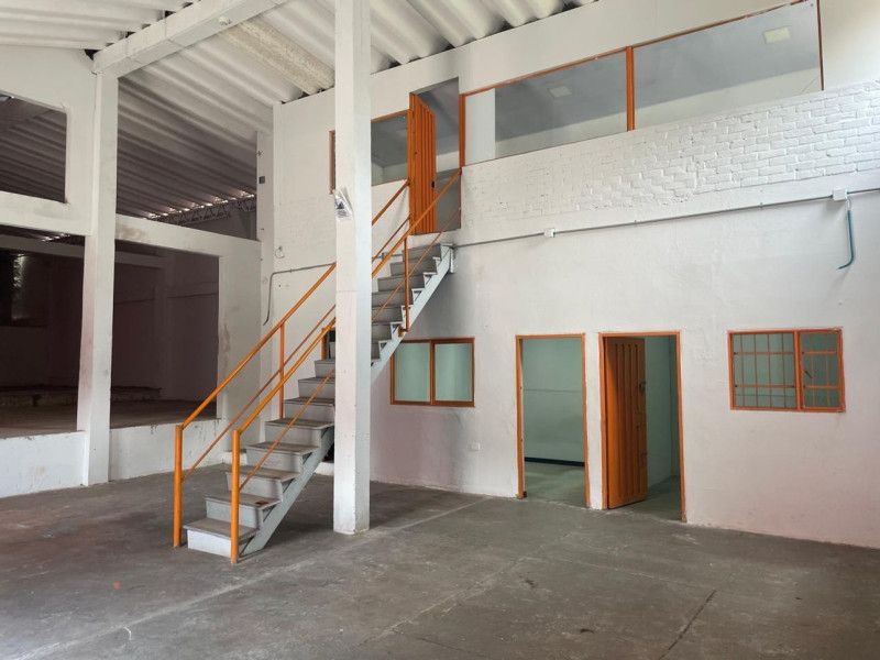 Bodega en arriendo Cundinamarca Bogotá Los Naranjos 1032 m2 Habitaciones 0 Baños 0 Garajes 0 Precio $18000000