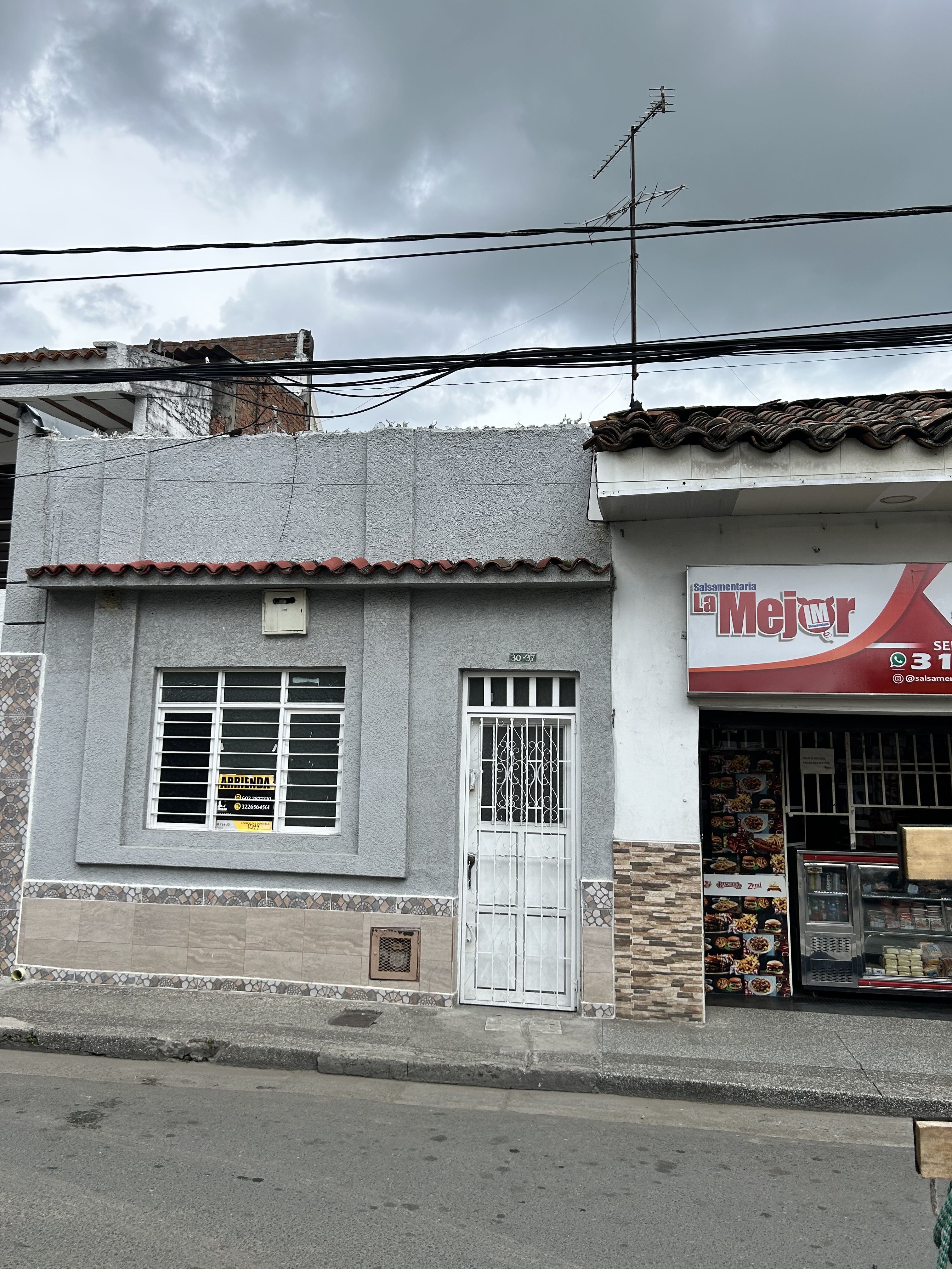 Oficina en arriendo Valle Del Cauca Palmira Central 78 m2 Habitaciones 0 Baños 2 Garajes 0 Precio $1400000