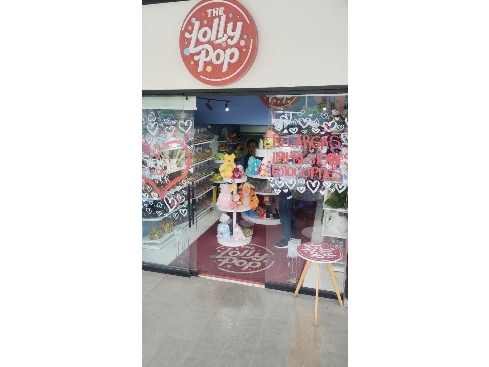 Local en venta Antioquia Medellín Villanueva 28 m2 Habitaciones 0 Baños 1 Garajes 0 Precio $760000000