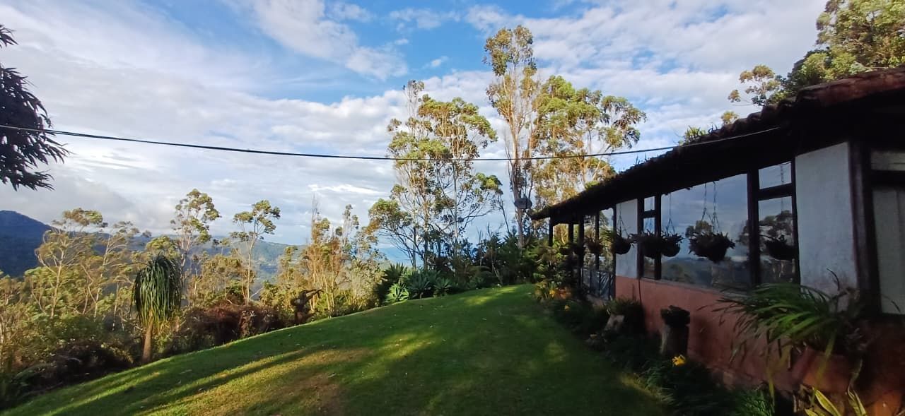 Edificio en venta Valle Del Cauca Cali Cali 2500 m2 Habitaciones 30 Baños 12 Garajes 15 Precio $2299000000