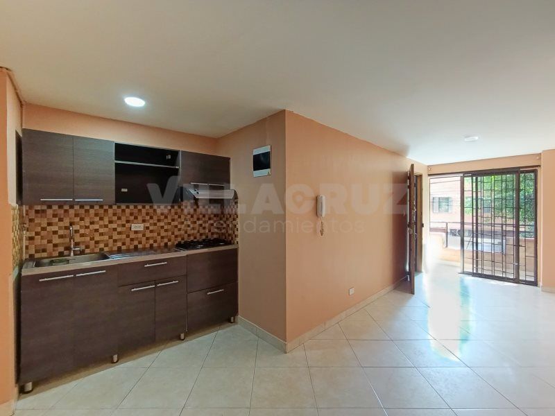 Apartaestudio en venta Antioquia Medellín La Floresta 94 m2 Habitaciones 4 Baños 3 Garajes 0 Precio $600000000