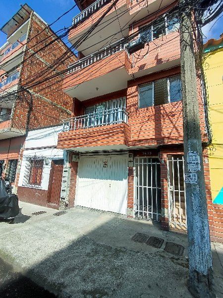Casa en arriendo Antioquia Medellín La Pilarica 100 m2 Habitaciones 4 Baños 2 Garajes 0 Precio $2500000