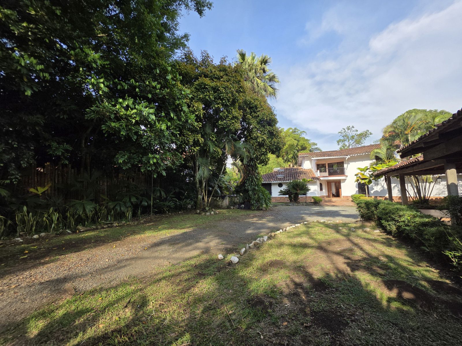 Casa en venta Valle Del Cauca Cali Parcelaciones Pance 582 m2 Habitaciones 6 Baños 6 Garajes 10 Precio $4000000000