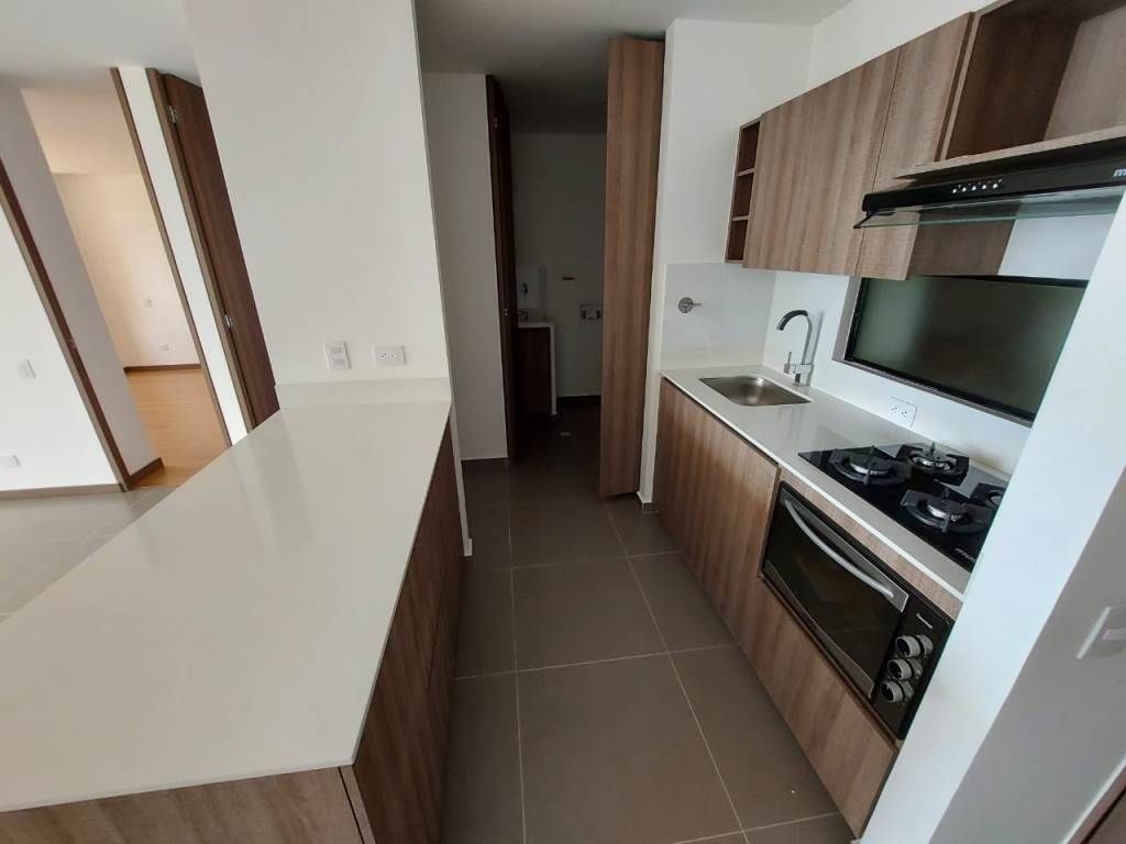 Apartamento en arriendo Antioquia Envigado Jardines 70 m2 Habitaciones 1 Baños 2 Garajes 1 Precio $3700000