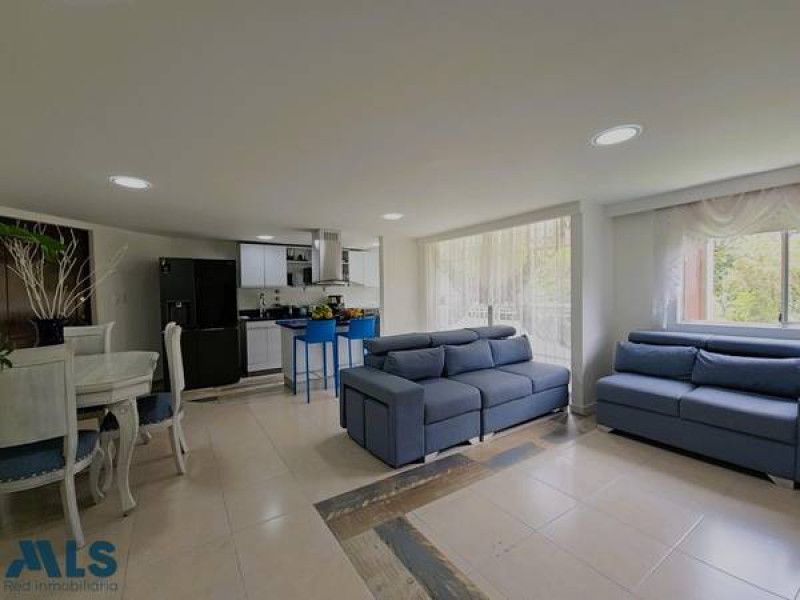 Apartamento en venta Antioquia Medellín Los Colores 82 m2 Habitaciones 3 Baños 2 Garajes 1 Precio $630000000