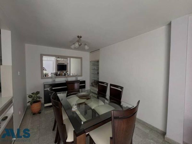 Casa en venta Antioquia Medellín Simon Bolivar 180 m2 Habitaciones 3 Baños 2 Garajes 1 Precio $950000000