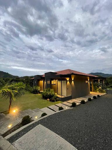 Casa Campestre en arriendo Risaralda Pereira Pereira 260 m2 Habitaciones 3 Baños 3 Garajes 6 Precio $6500000