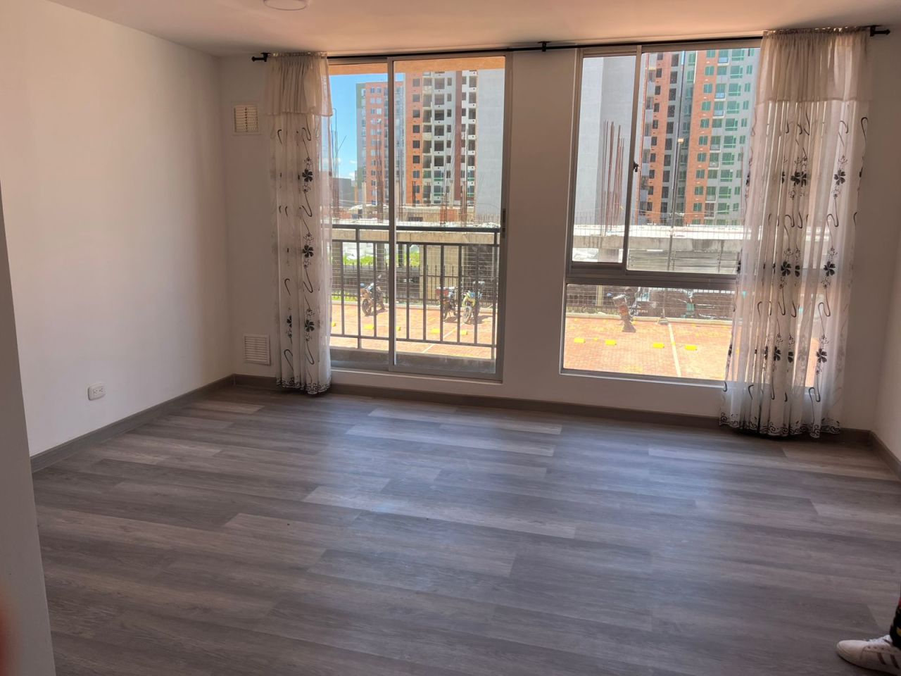 Apartamento en arriendo Cundinamarca Madrid San José 65 m2 Habitaciones 3 Baños 2 Garajes 1 Precio $980000