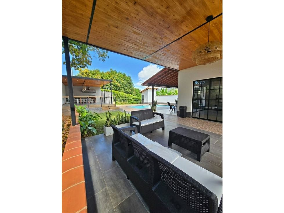 Finca en venta Antioquia San Jerónimo San Jerónimo 100 m2 Habitaciones 3 Baños 2 Garajes 5 Precio $700000000