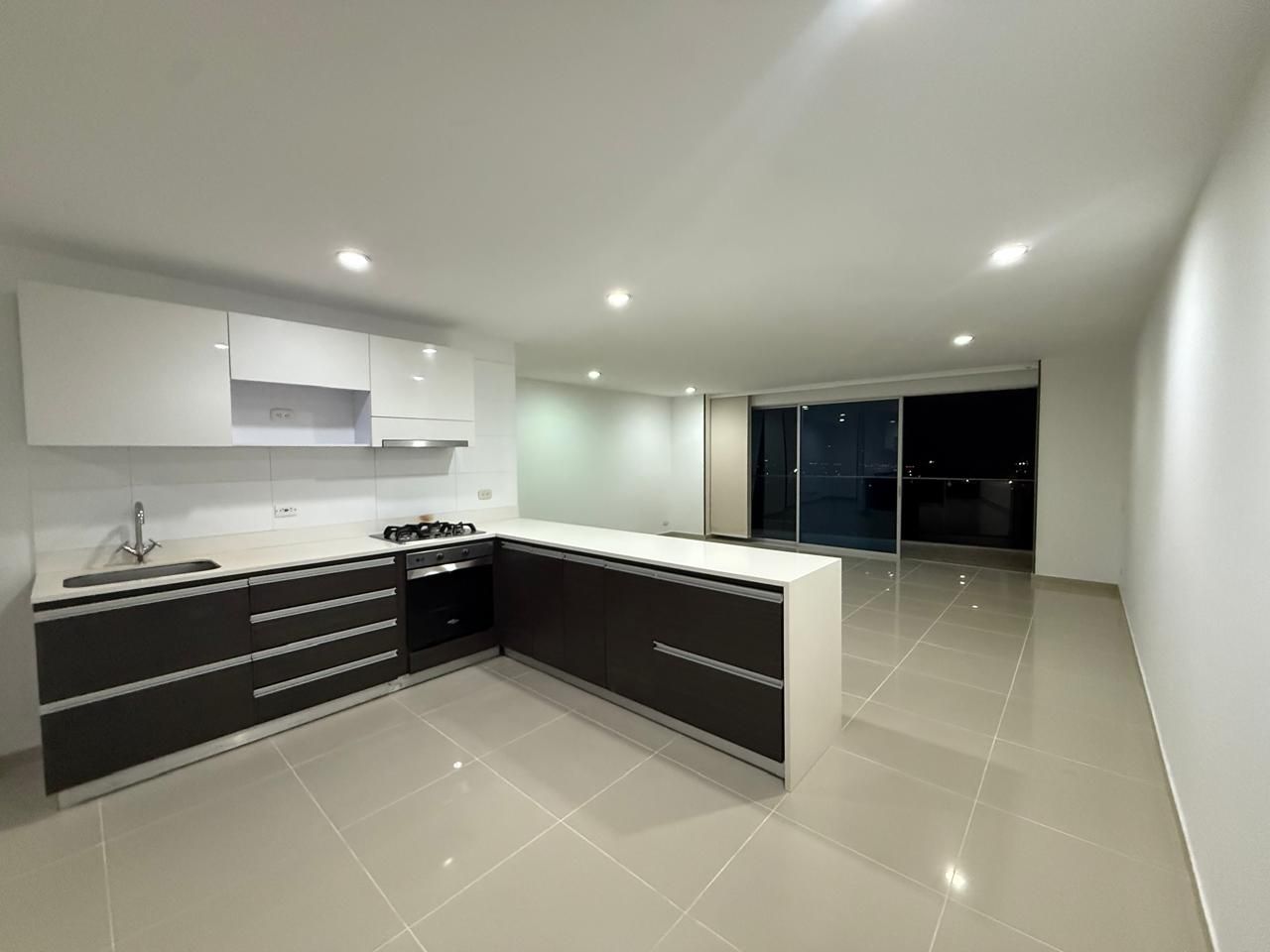 Apartamento en arriendo Tolima Ibagué Picaleña 122 m2 Habitaciones 3 Baños 2 Garajes 1 Precio $3900000