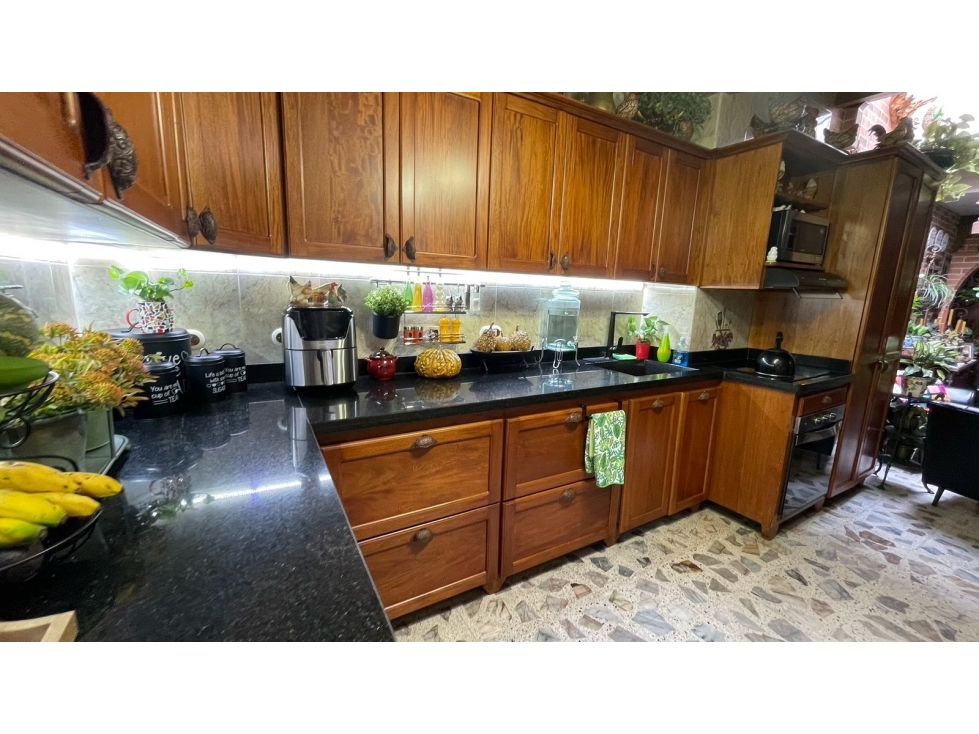 Casa en venta Antioquia Girardota Centro 337 m2 Habitaciones 4 Baños 2 Garajes 1 Precio $950000000