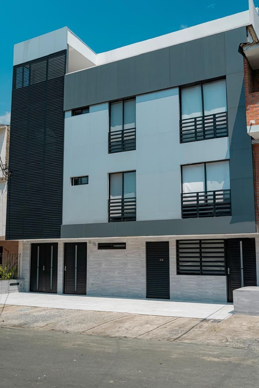 Edificio en venta Valle Del Cauca Cali Los Portales - Nuevo Rey 650 m2 Habitaciones 18 Baños 18 Garajes 0 Precio $3500000000