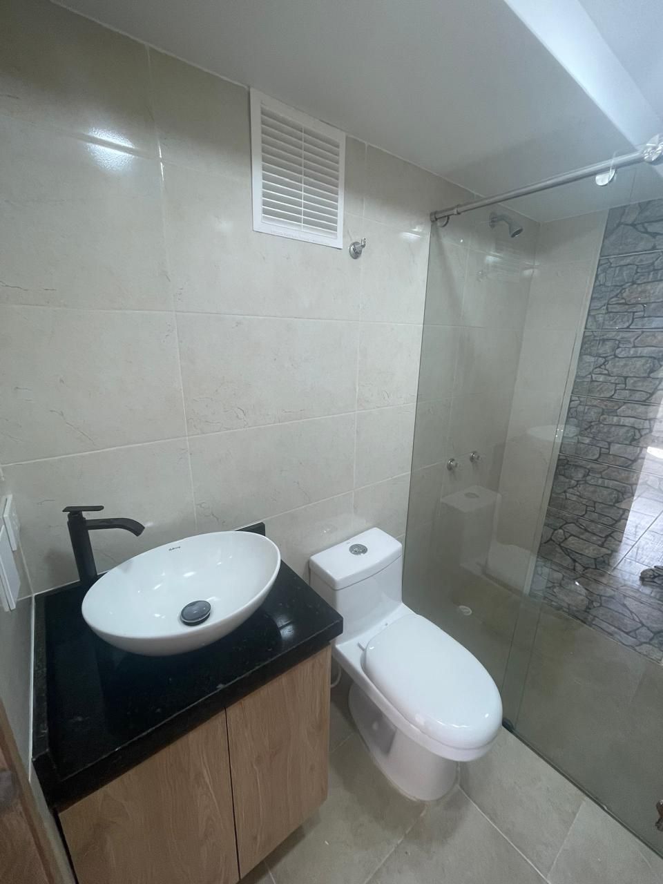 Apartamento en arriendo Cundinamarca Bogotá Cjr Salerno 40 m2 Habitaciones 2 Baños 2 Garajes 0 Precio $1600000