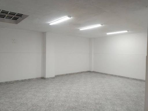 Oficina en arriendo Cundinamarca Bogotá Las Américas 270 m2 Habitaciones 0 Baños 0 Garajes 1 Precio $7900000