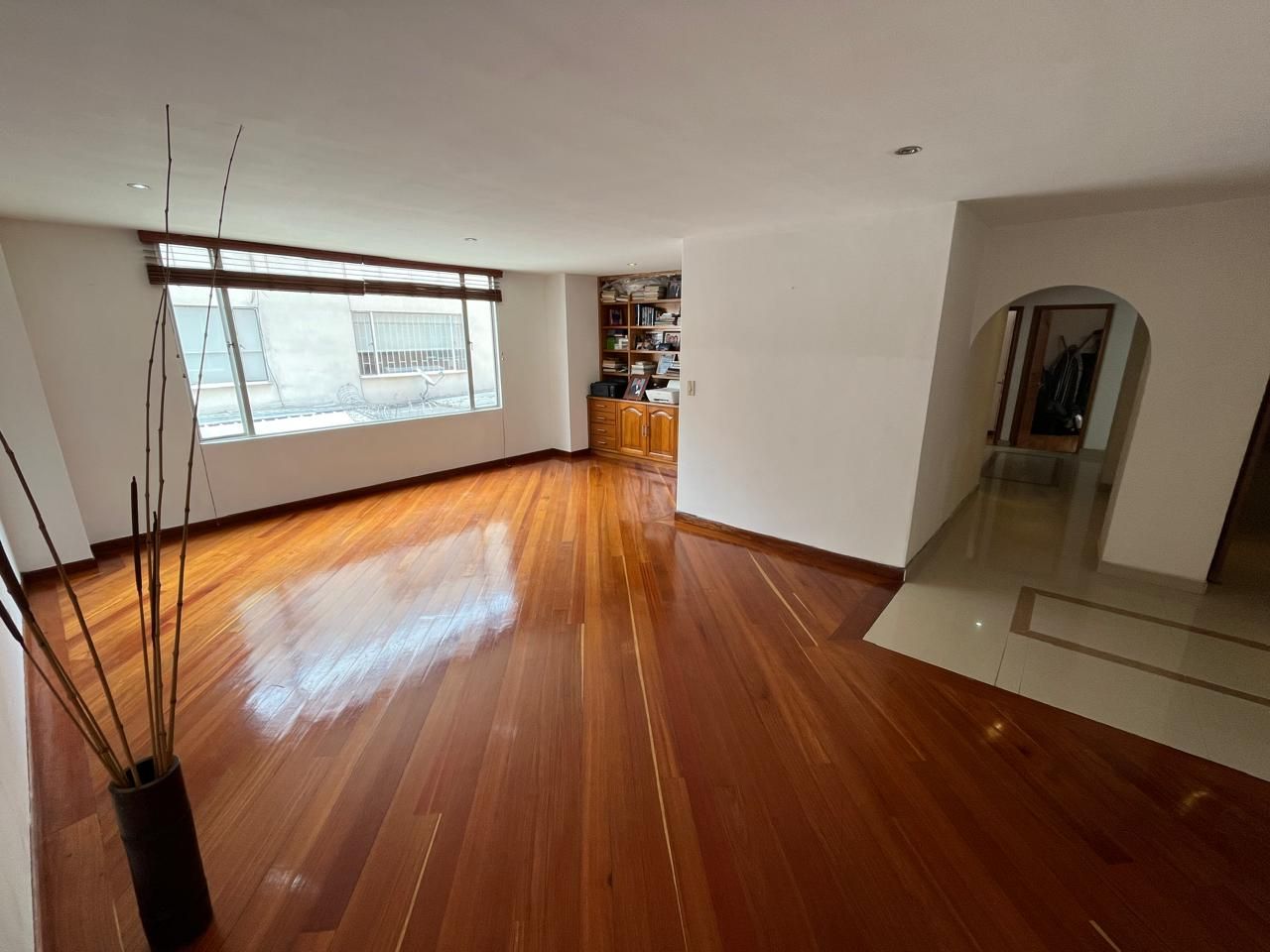 Apartamento en arriendo Cundinamarca Bogotá Santa Barbara Central 112 m2 Habitaciones 3 Baños 3 Garajes 0 Precio $480000