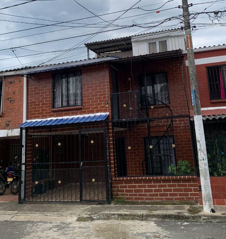 Casa en venta Valle Del Cauca Jamundí Ub Siglo Xxi 180 m2 Habitaciones 4 Baños 4 Garajes 1 Precio $330000000