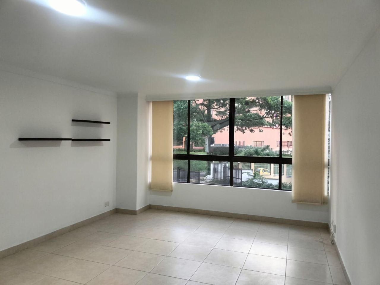 Apartamento en arriendo Antioquia Medellín Santa Maria De Los Angeles 85 m2 Habitaciones 2 Baños 2 Garajes 1 Precio $3850000