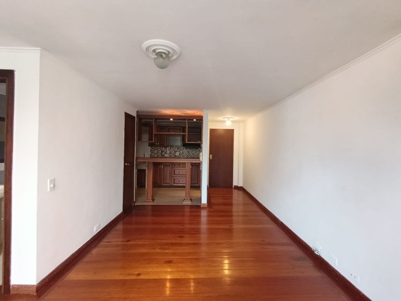 Apartaestudio en arriendo Antioquia Medellín Los Conquistadores 55 m2 Habitaciones 1 Baños 2 Garajes 1 Precio $2700000
